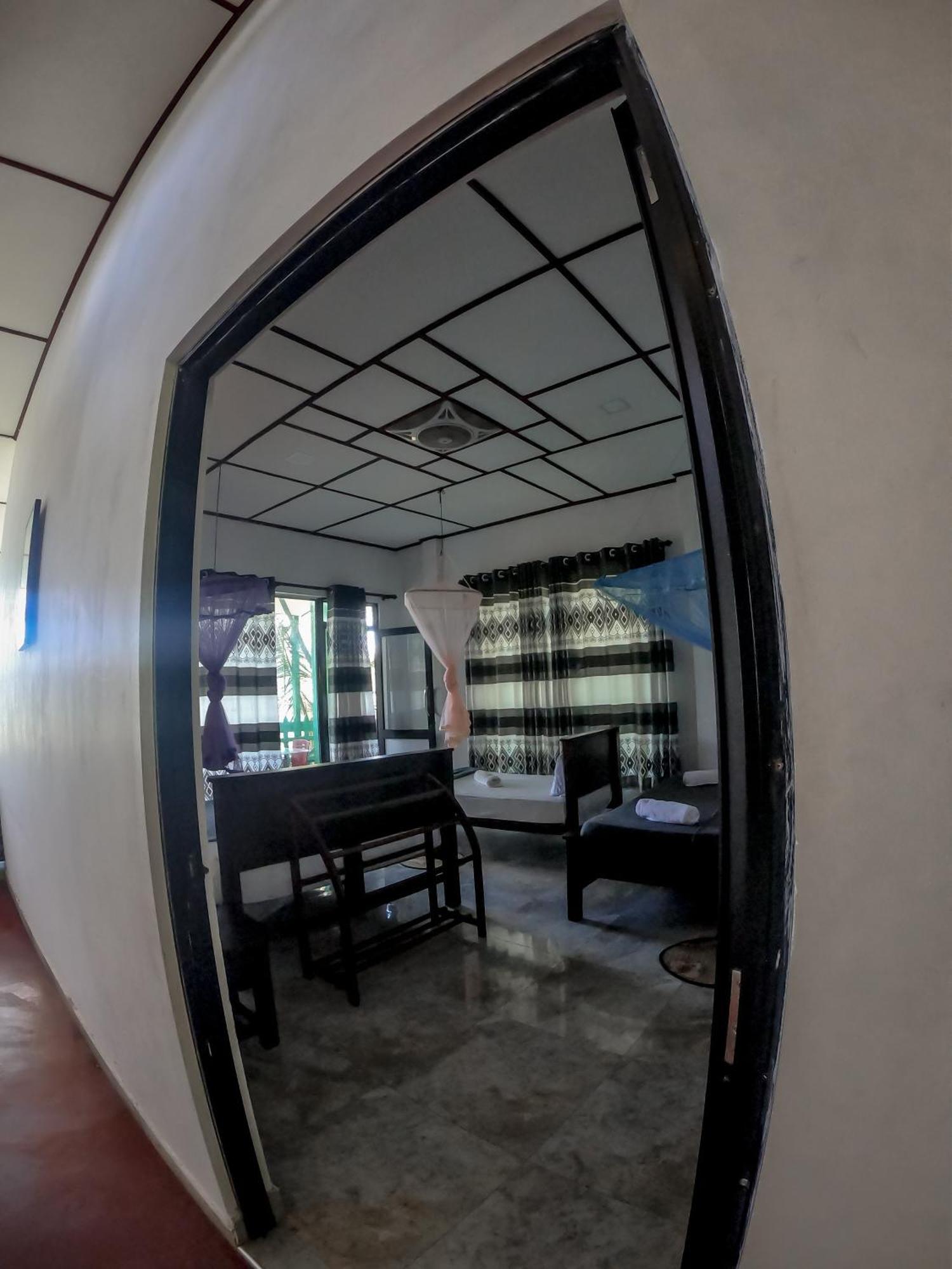 9 Arch View Rest Inn Ella Buitenkant foto